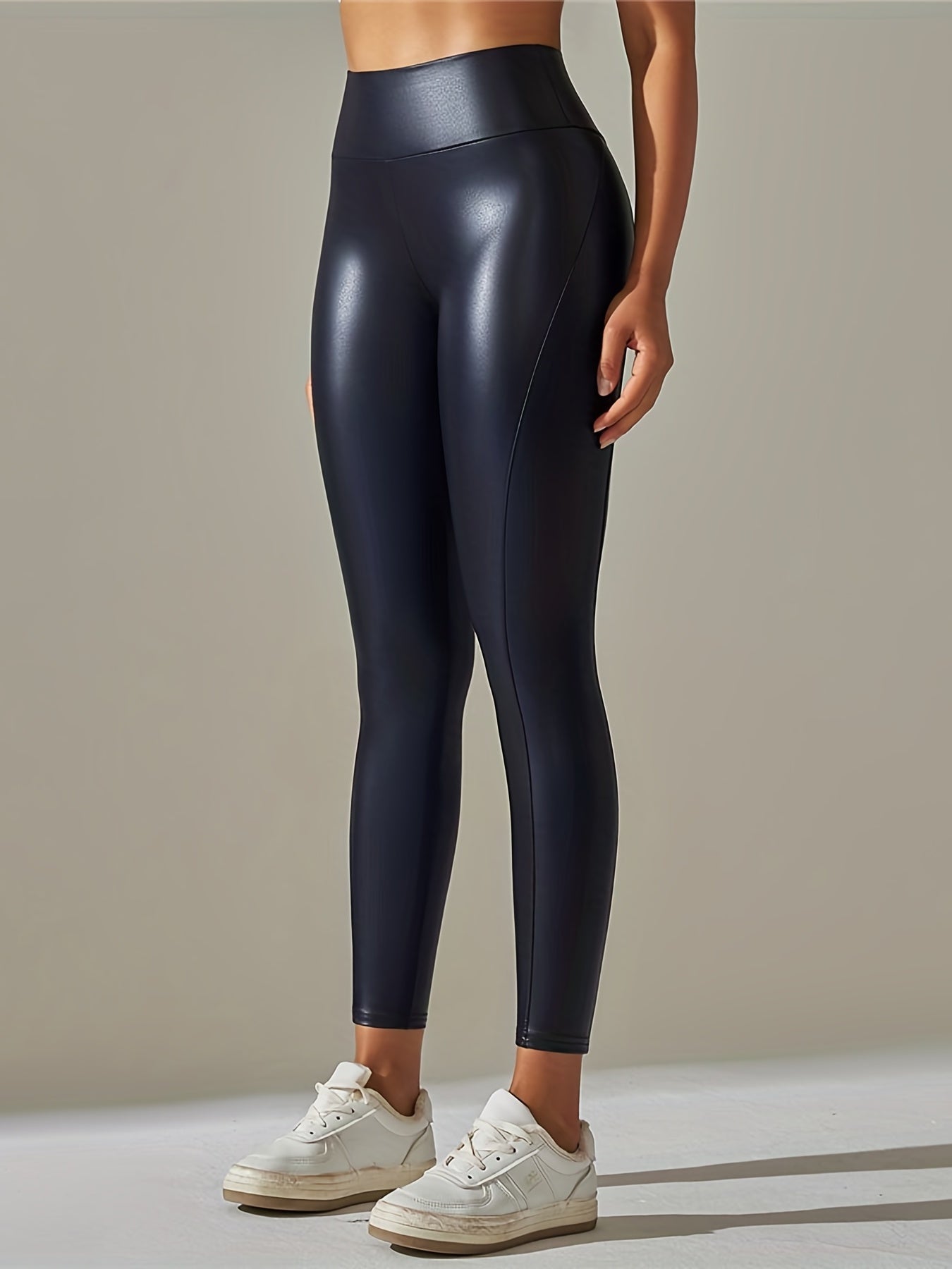 Legging en cuir PU taille haute effet amincissant